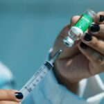Ministério da Saúde deve antecipar vacinação contra a Covid-19 em 2023